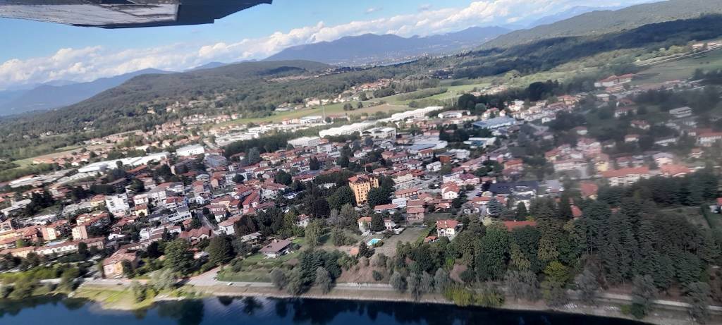 Angera e Sesto Calende dall'idrovolante