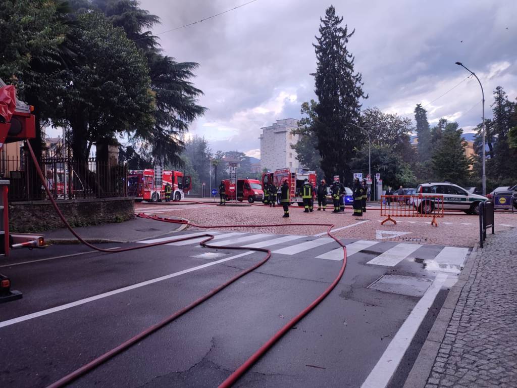 bonifica incendio luino 8 settembre 2022