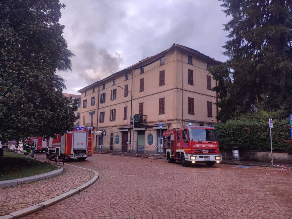 bonifica incendio luino 8 settembre 2022