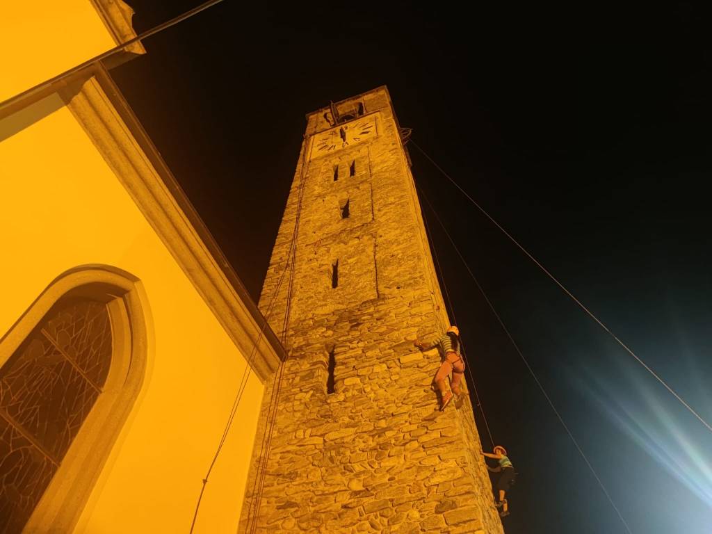 Scalata del campanile di Taino 