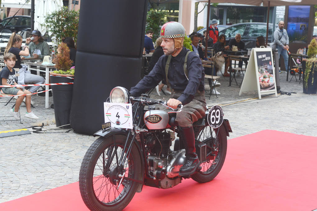 Sei giorni: gara moto storiche a Varese