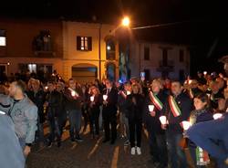 Biandronno - La fiaccolata per chiedere chiarezza alla Whirlpool