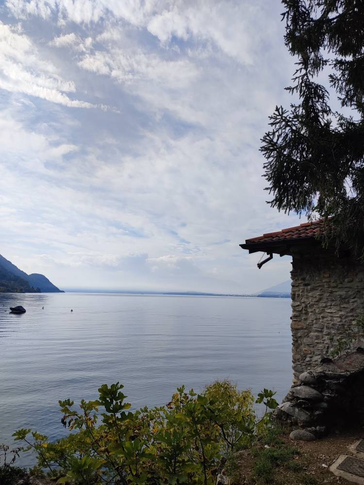 I colori dell'Autunno, oggi, nello splendido borgo di Calde' 