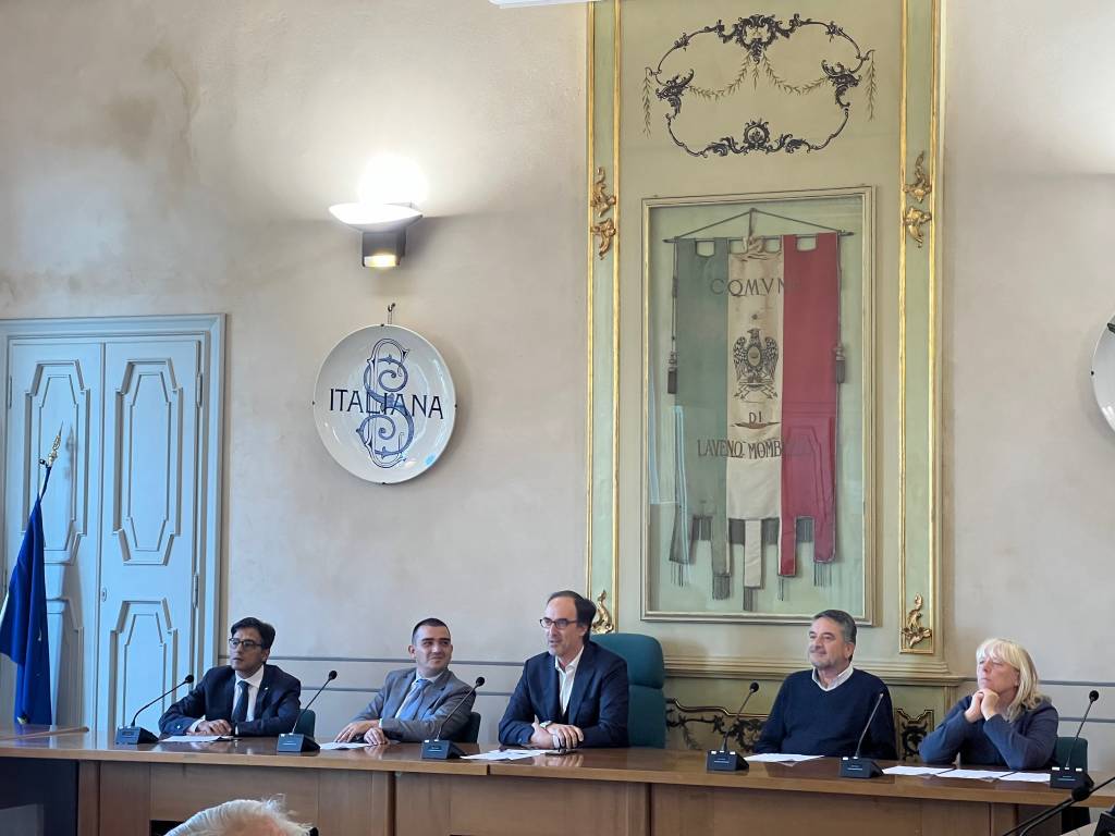 Presentazione progetto Cosmo a Laveno Mombello 