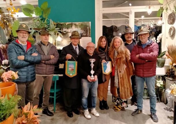 La premiazione delle vetrine luinesi