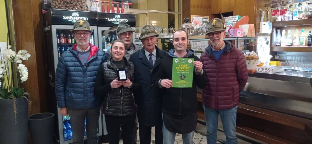 La premiazione delle vetrine luinesi