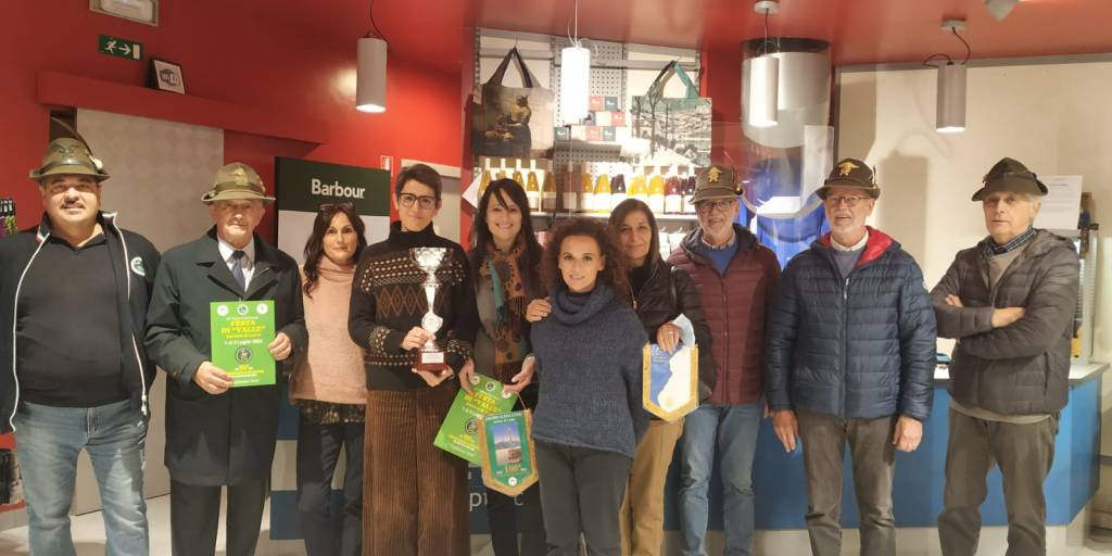 La premiazione delle vetrine luinesi