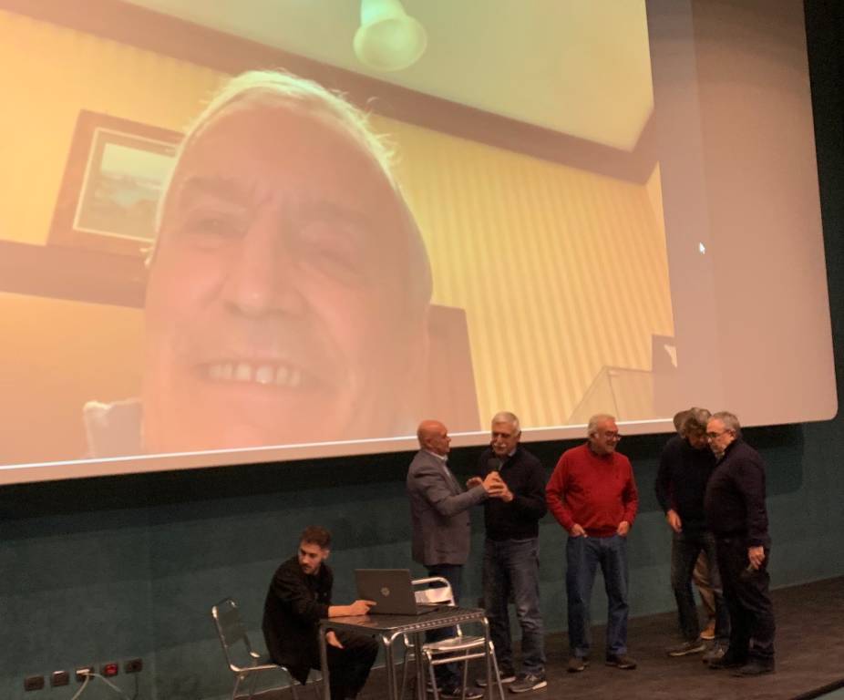 La notte di Gigi Riva al MIV di Varese