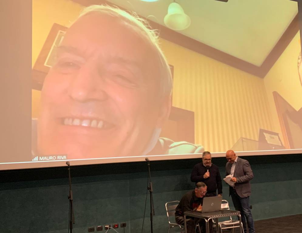 La notte di Gigi Riva al MIV di Varese