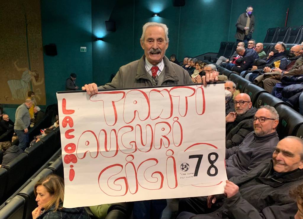 La notte di Gigi Riva al MIV di Varese