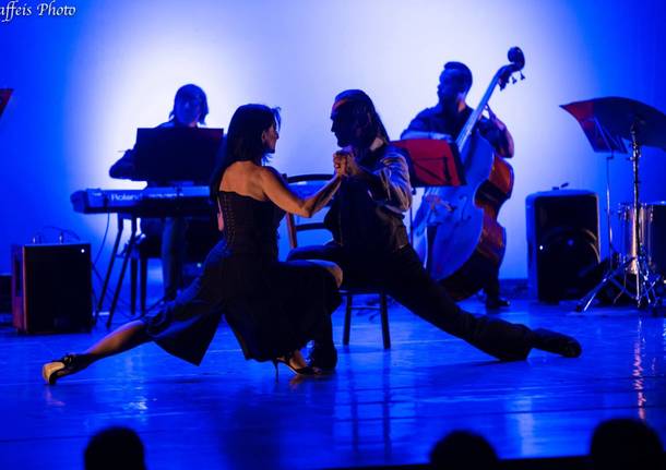 Silvia Priori in tango di periferia