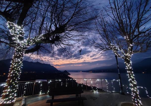 Le lucine e il tramonto a Brezzo di Bedero