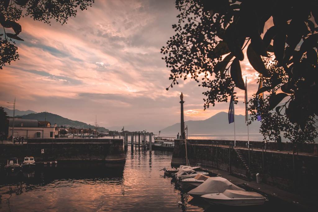 luino - delia ilona ciocoiu 