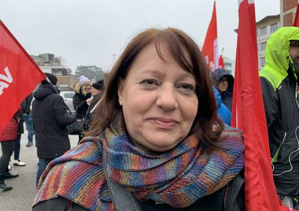 Presidio a Varese per lo sciopero generale 