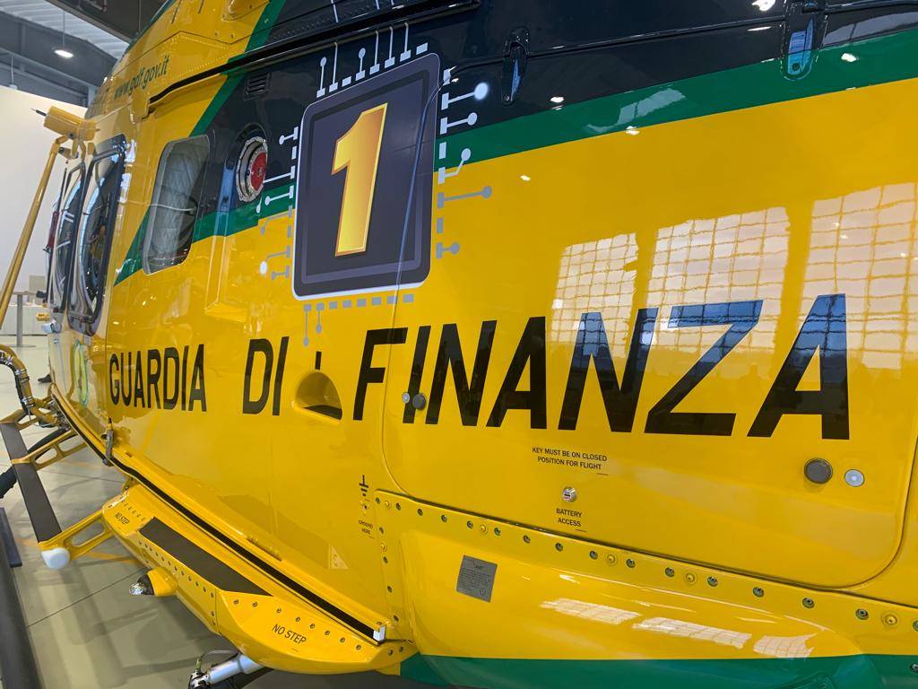 Alla sede Leonardo di Vergiate la consegna del primo Aw 169 Foc alla Guardia di Finanza