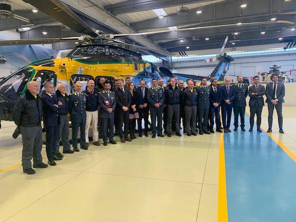 Alla sede Leonardo di Vergiate la consegna del primo Aw 169 Foc alla Guardia di Finanza