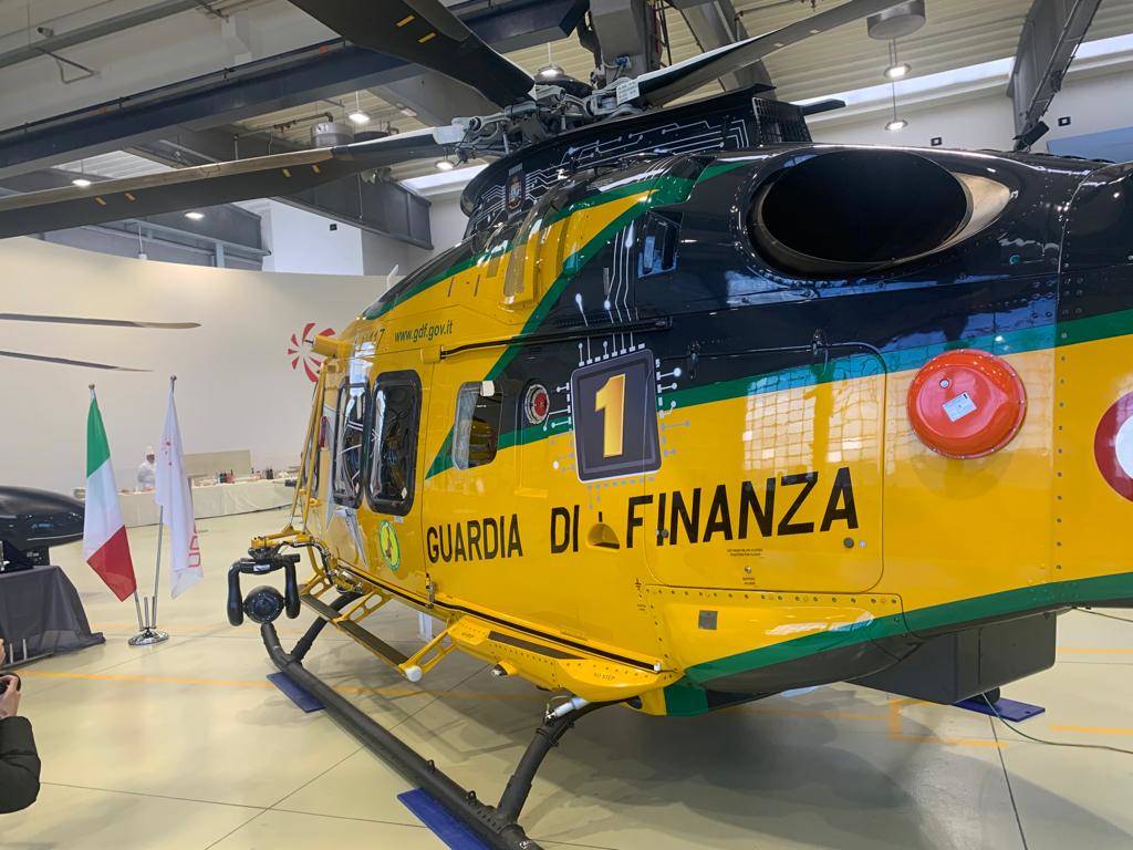 Alla sede Leonardo di Vergiate la consegna del primo Aw 169 Foc alla Guardia di Finanza