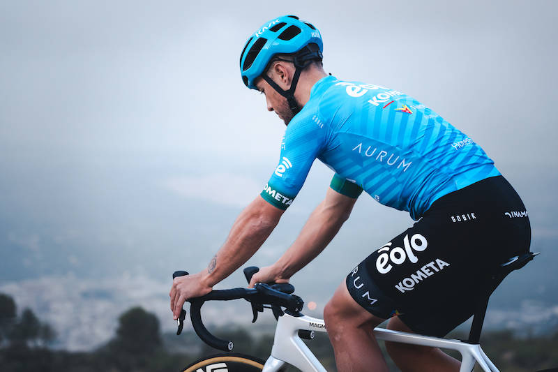Le maglie 2023 dell\'Eolo Kometa Cycling Team