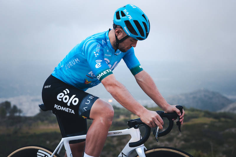 Le maglie 2023 dell\'Eolo Kometa Cycling Team