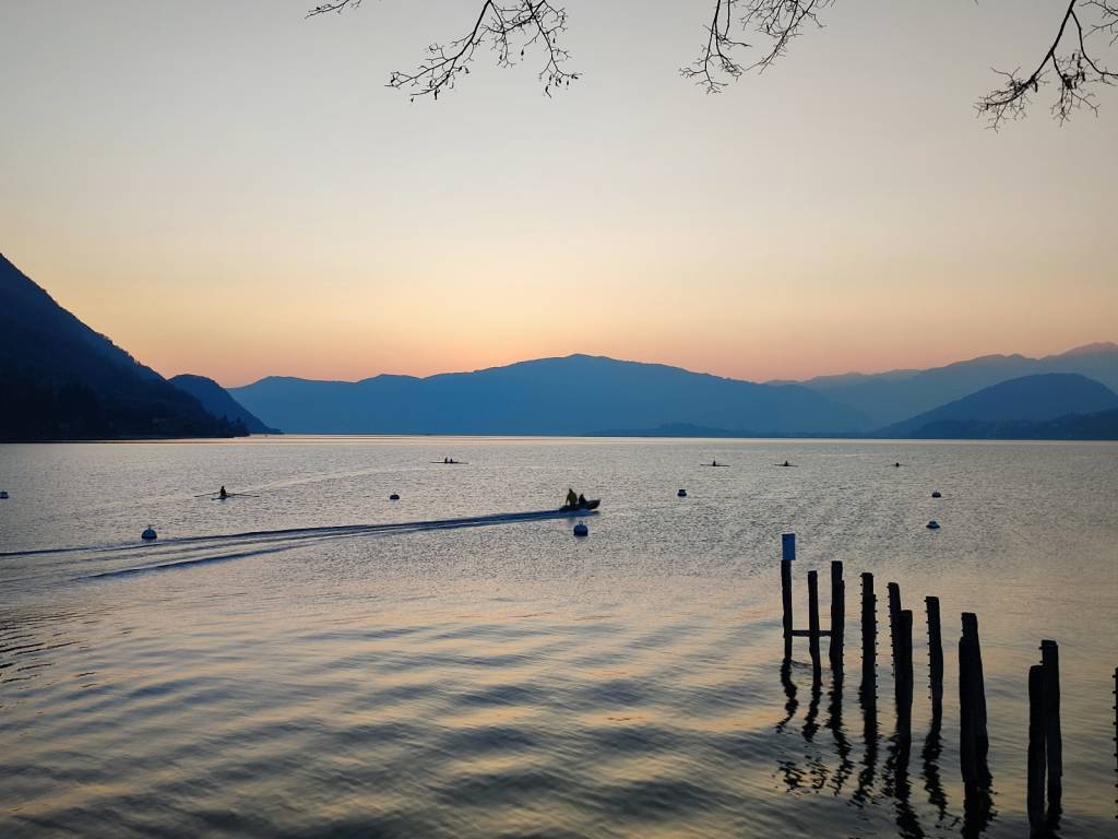 Il tramonto dorato a Caldè