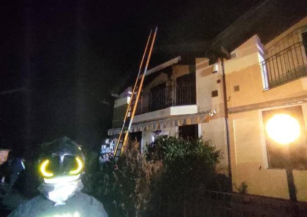 Incendio abitazione a Castelletto Ticino 