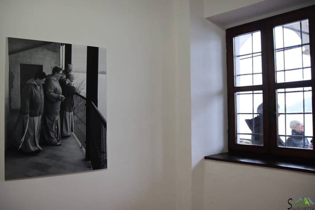 La mostra "Orizzonti liberi" all'Eremo di Santa Caterina del Sasso 