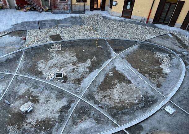 Laveno Mombello, i cantieri da Viale De Angelis al borgo storico