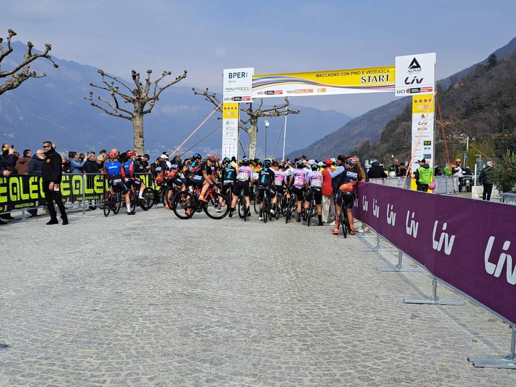 24esima edizione Trofeo Binda: la partenza da Maccagno