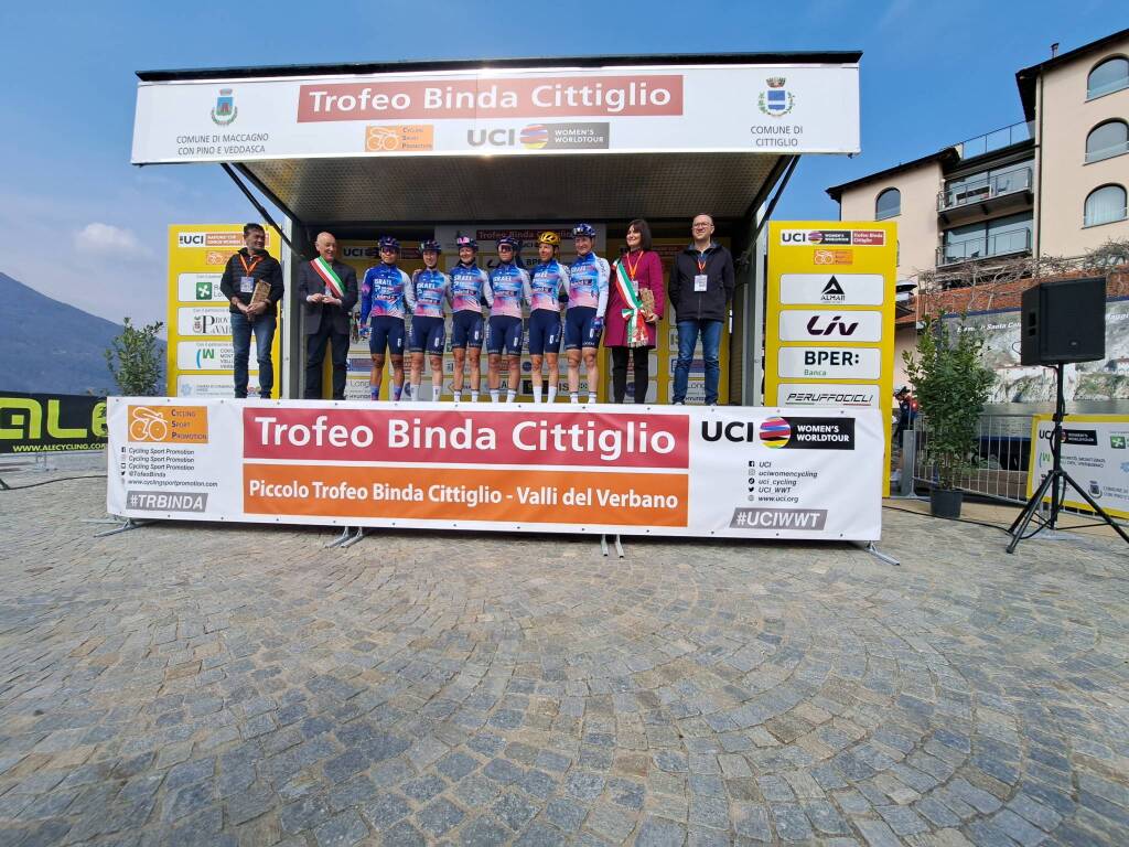 24esima edizione Trofeo Binda: la partenza da Maccagno
