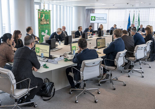 giunta fontana regione lombardia