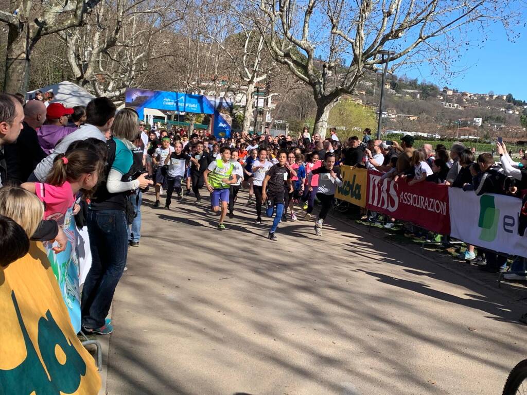 Il "mini trail" per i bambini a Gavirate