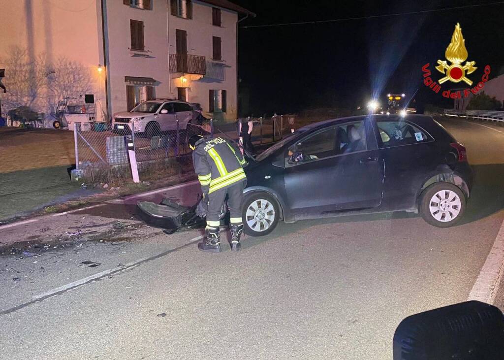 Luino - Incidente stradale via Lugano
