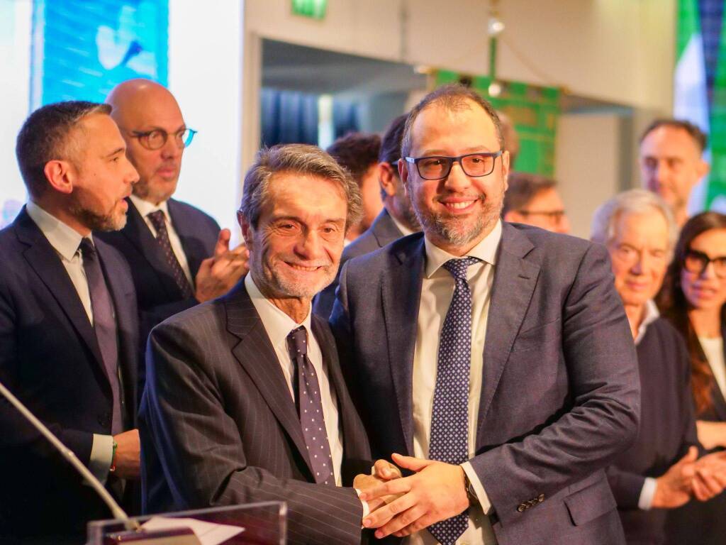 nuova giunta regione lombardia 2023 gianluca comazzi