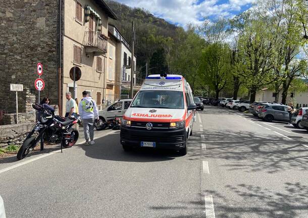 Incidente auto-moto a Colmegna
