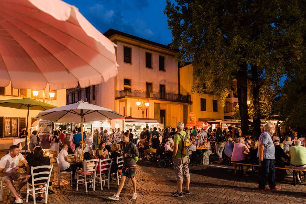 Rolling truck Street Food Festival Baveno
