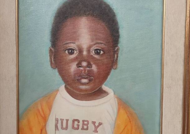 I dipinti di Giusy Di Claudio, le pietre parlanti di Giuseppe Musso e l’ulivo tattile alla Soara di Angera