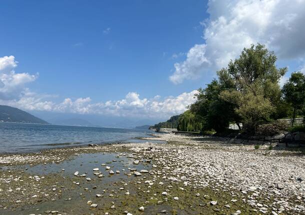 Il Maggiore in secca: le spiagge di Ispra e La Bozza di Besozzo