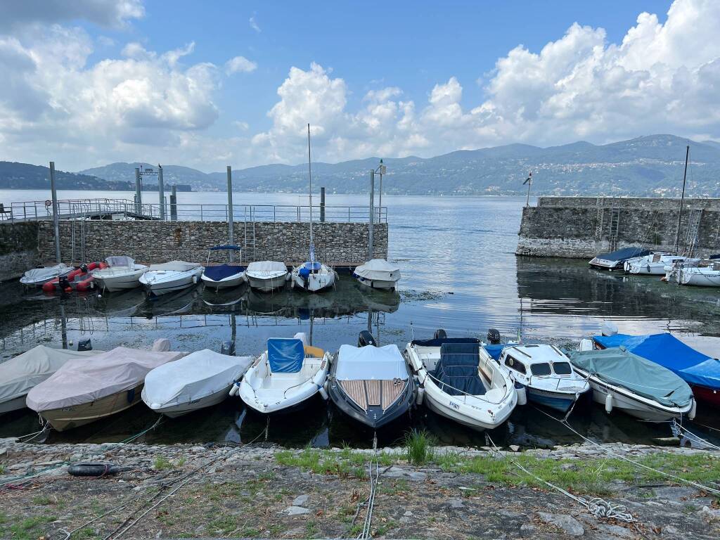 Il Lago Maggiore in secca, le spiagge a Ispra