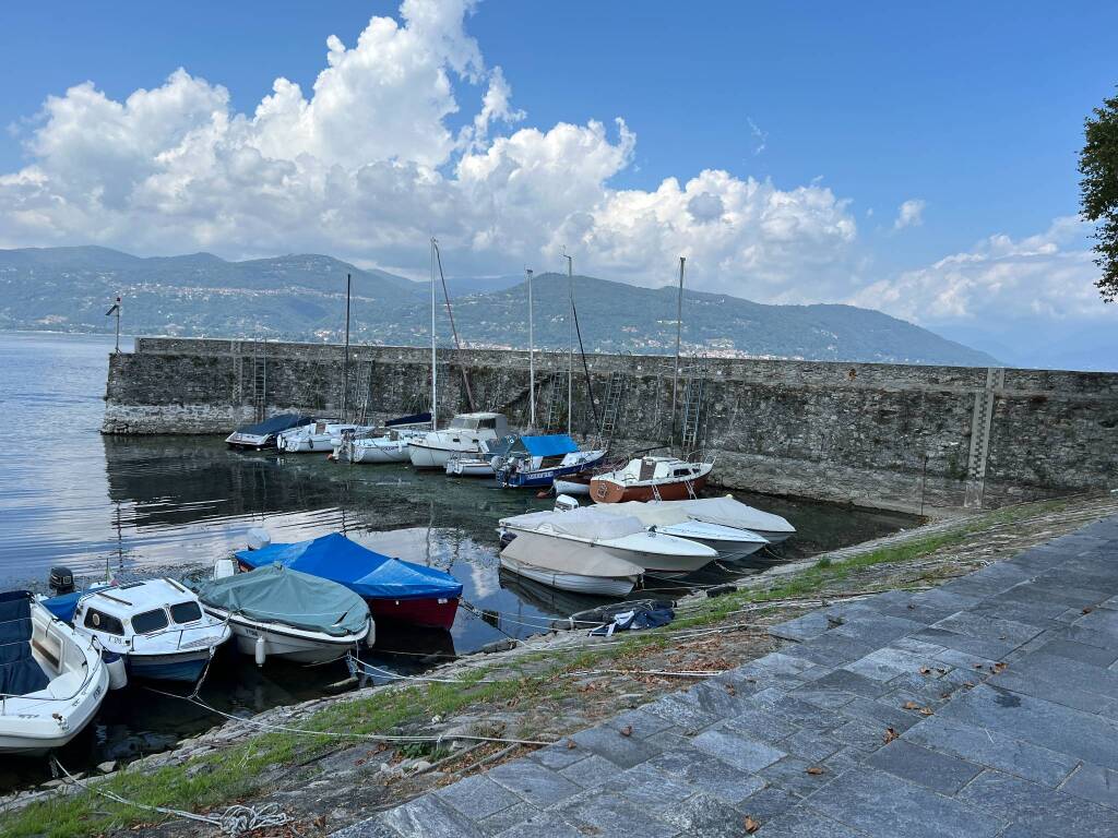 Il Lago Maggiore in secca, le spiagge a Ispra