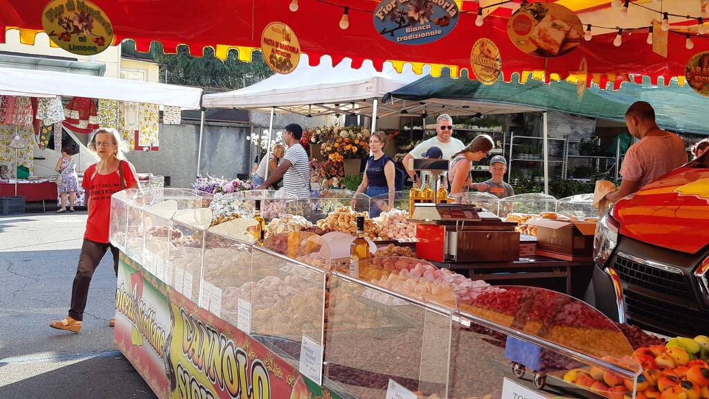 Il mercato di Luino
