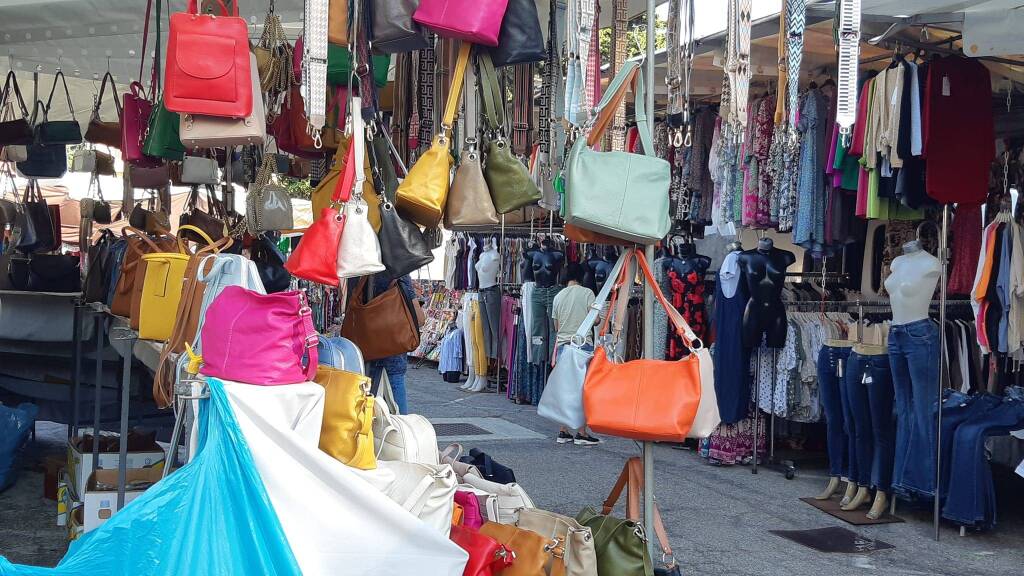Il mercato di Luino
