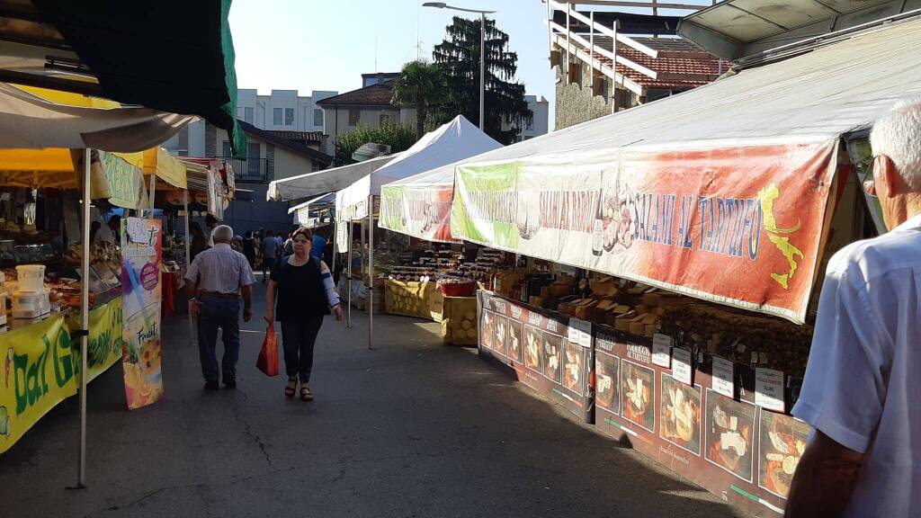 Il mercato di Luino