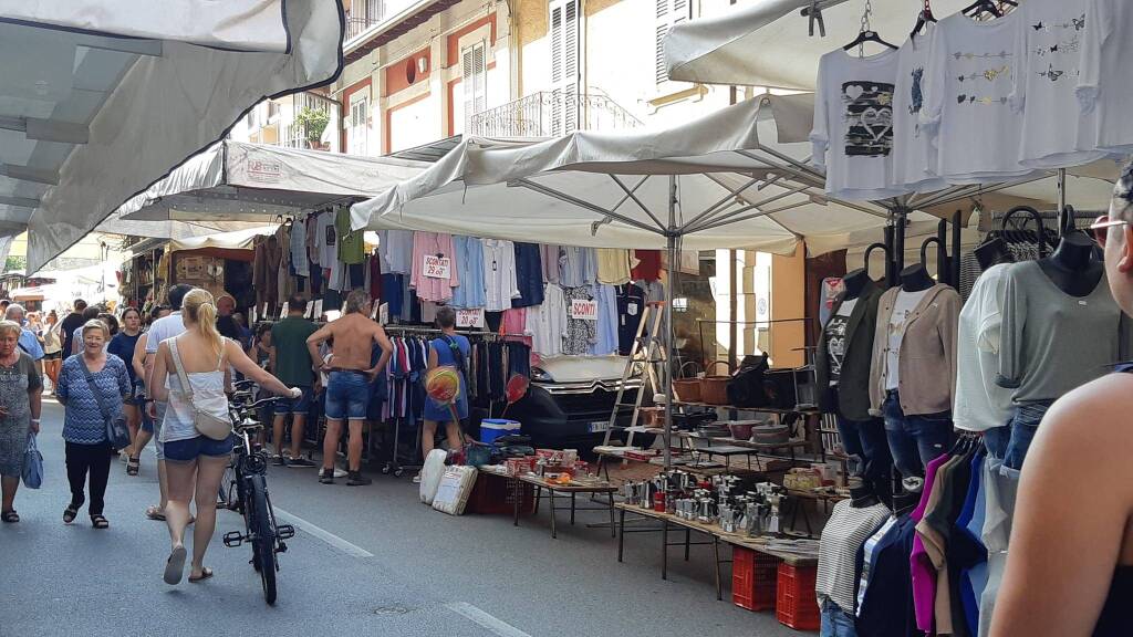 Il mercato di Luino