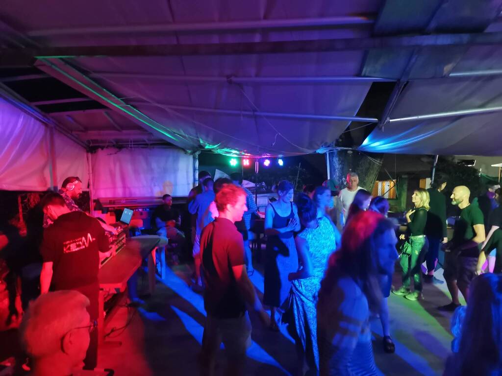 Veddasca Sound fa ballare Graglio 
