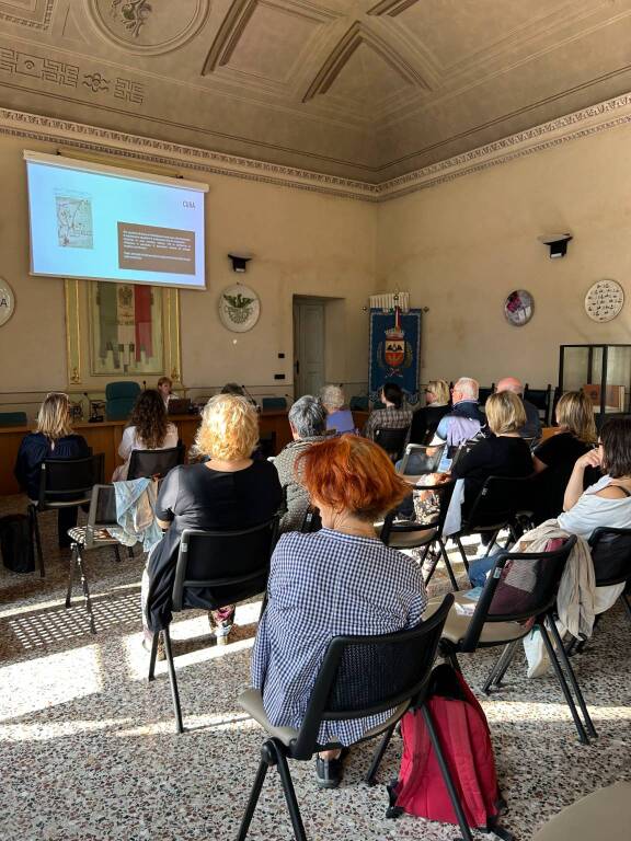 A Laveno Mombello il festival della biblioterapia: le foto del primo giorno 