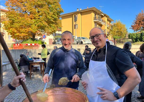 A Ispra una polentata in piazza organizzata dai commercianti