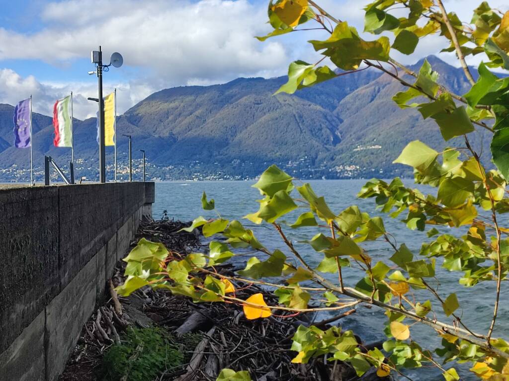 autunno lungolago luino