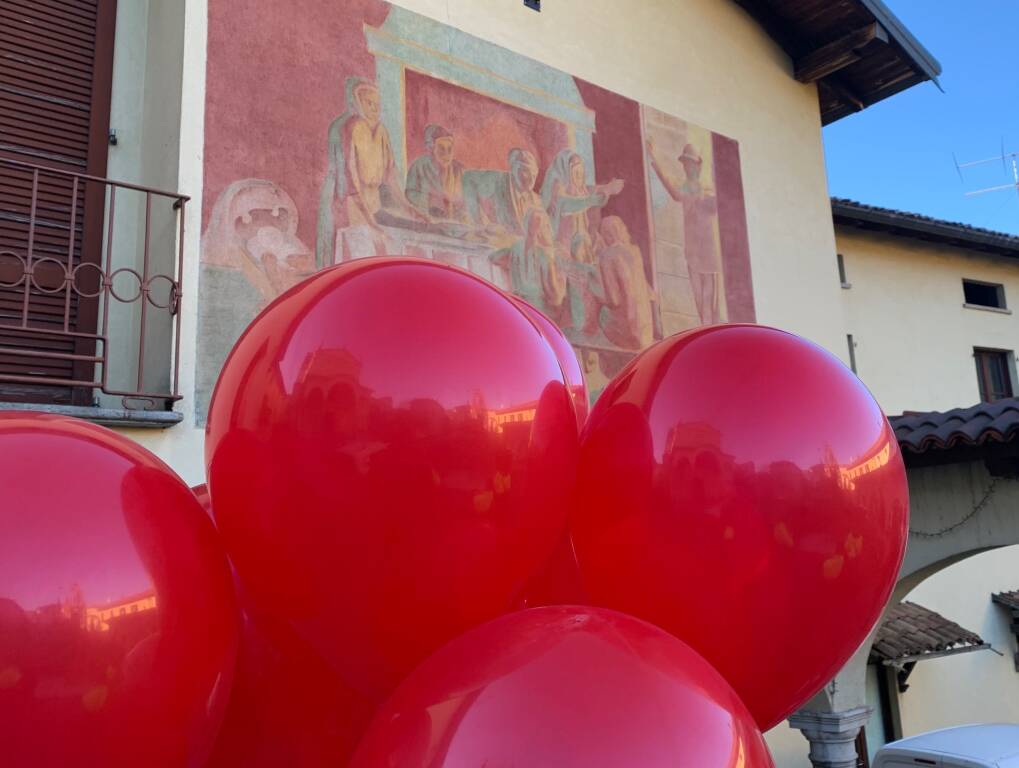 Gemonio panchina rossa