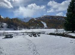 La vista dalla casa vacanze La Rossa all'Alpe Devero