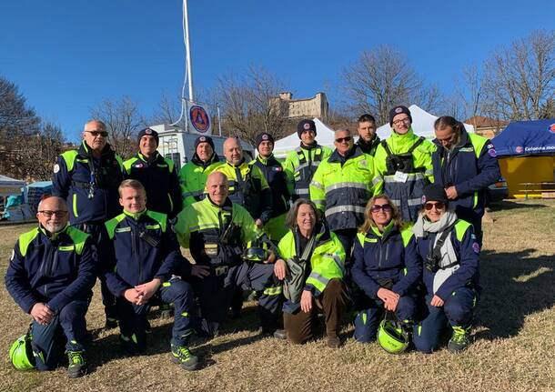 La protezione civile in festa ad Angera 